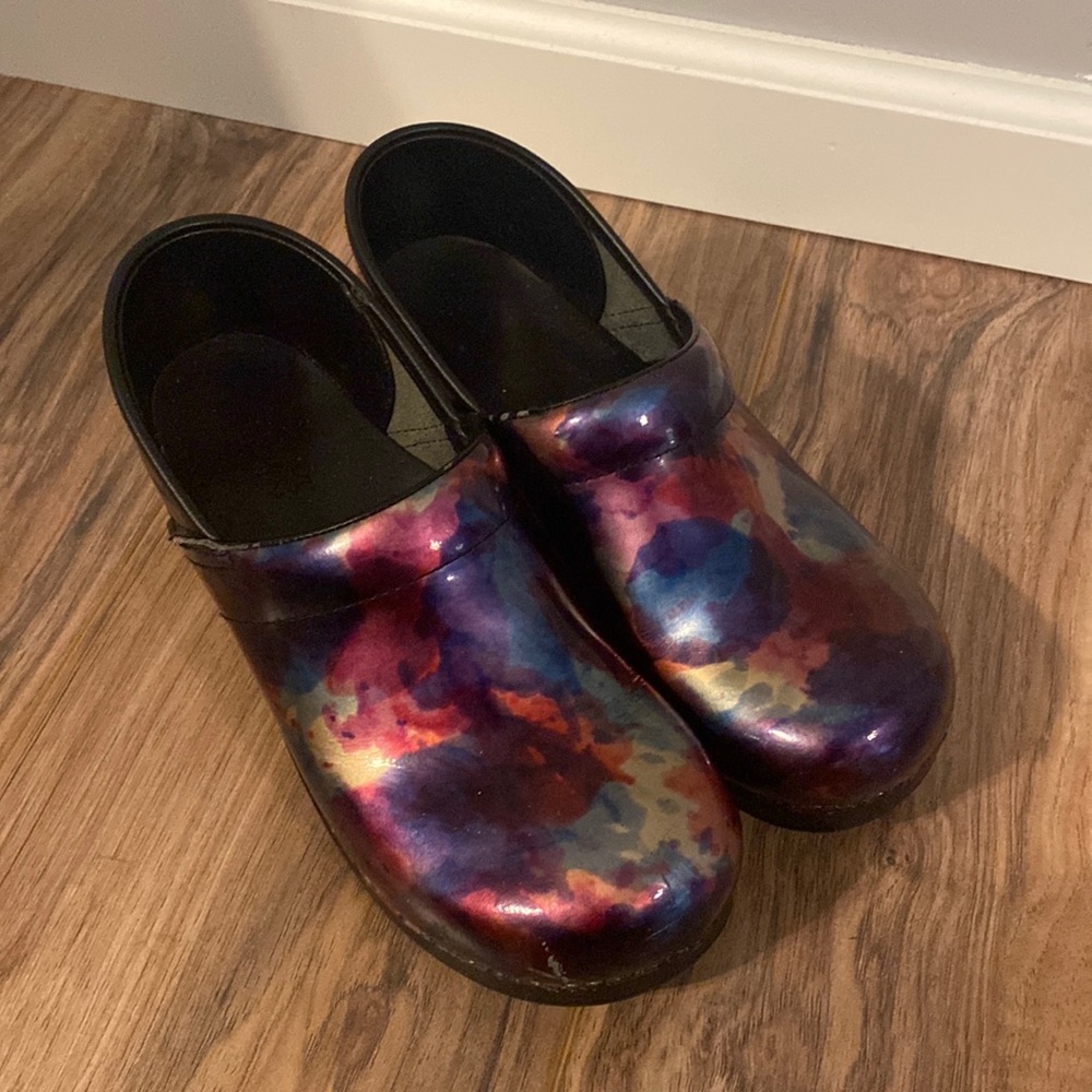 Dansko size 40-great condition